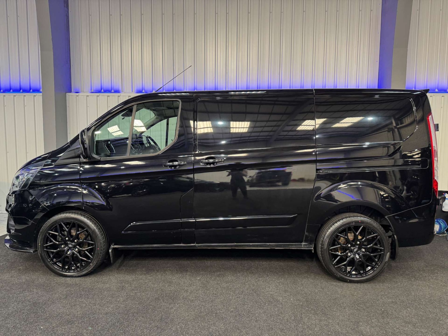 Used Ford Transit Custom 2022 for sale - 77937245: Photo 11