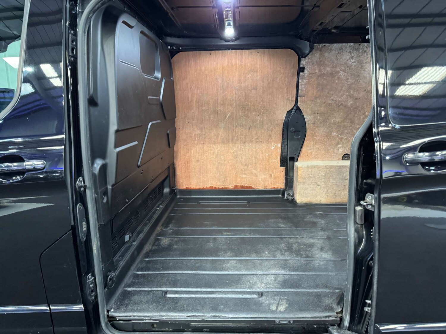 Used Ford Transit Custom 2022 for sale - 77937245: Photo 32