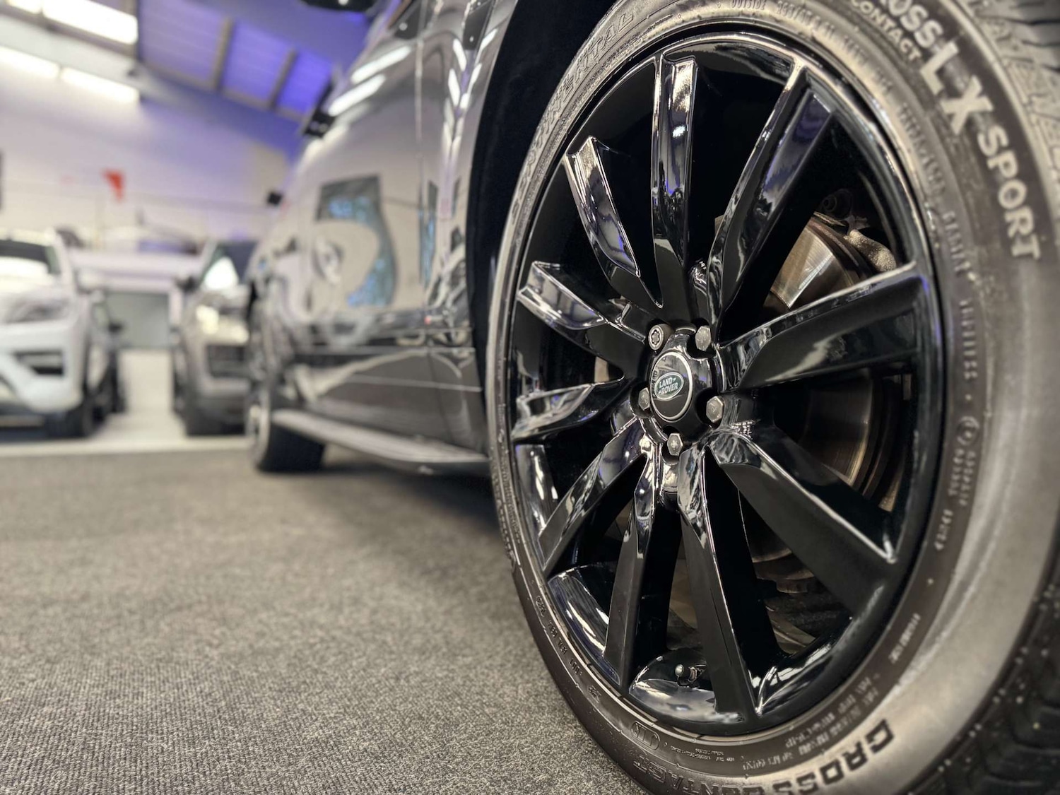 Used Land Rover Range Rover Velar 2018 for sale - 77745516: Photo 27