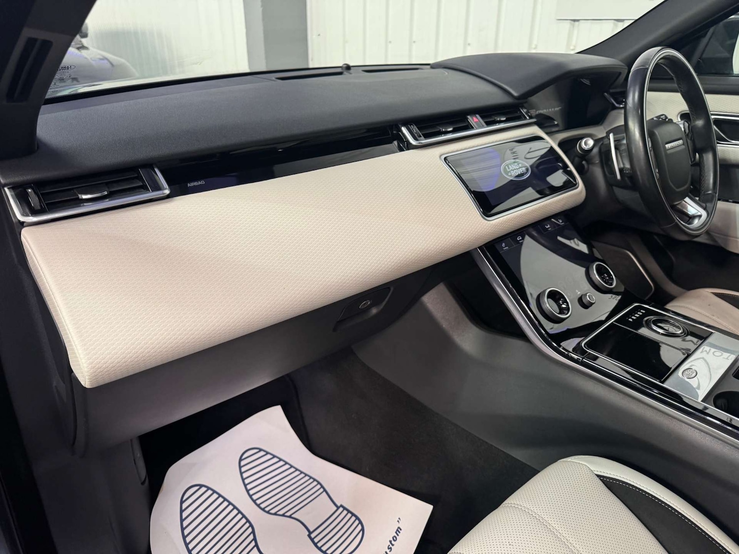 Used Land Rover Range Rover Velar 2018 for sale - 77745516: Photo 32