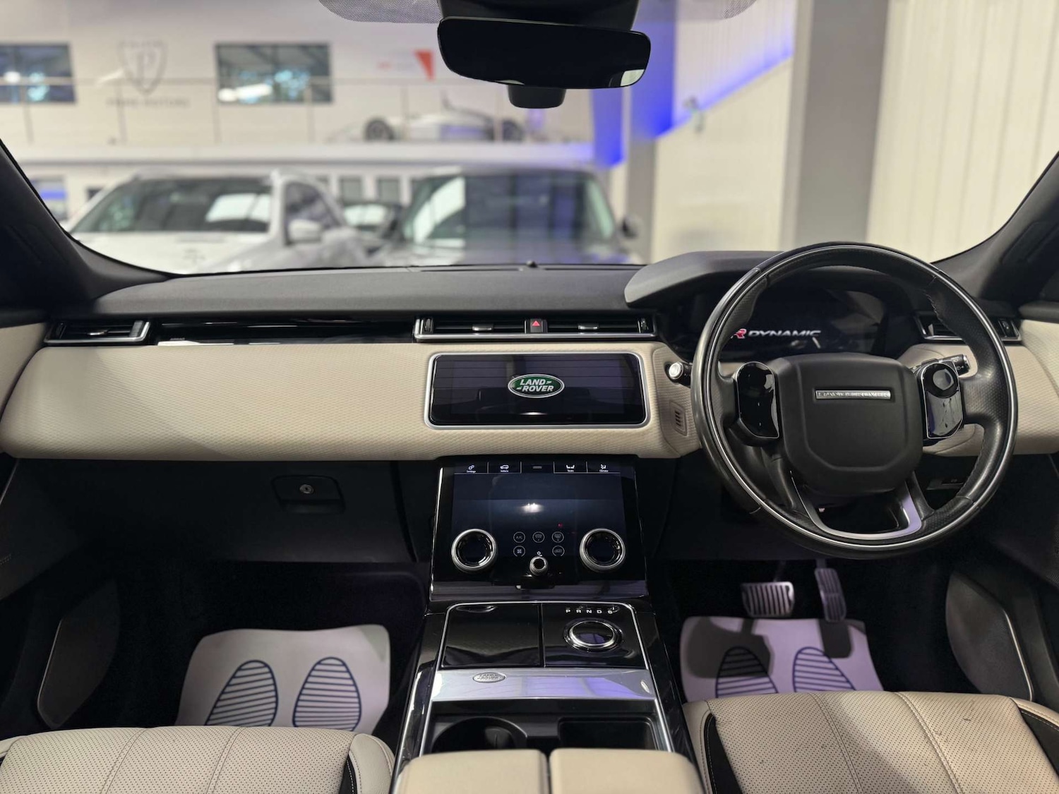 Used Land Rover Range Rover Velar 2018 for sale - 77745516: Photo 37