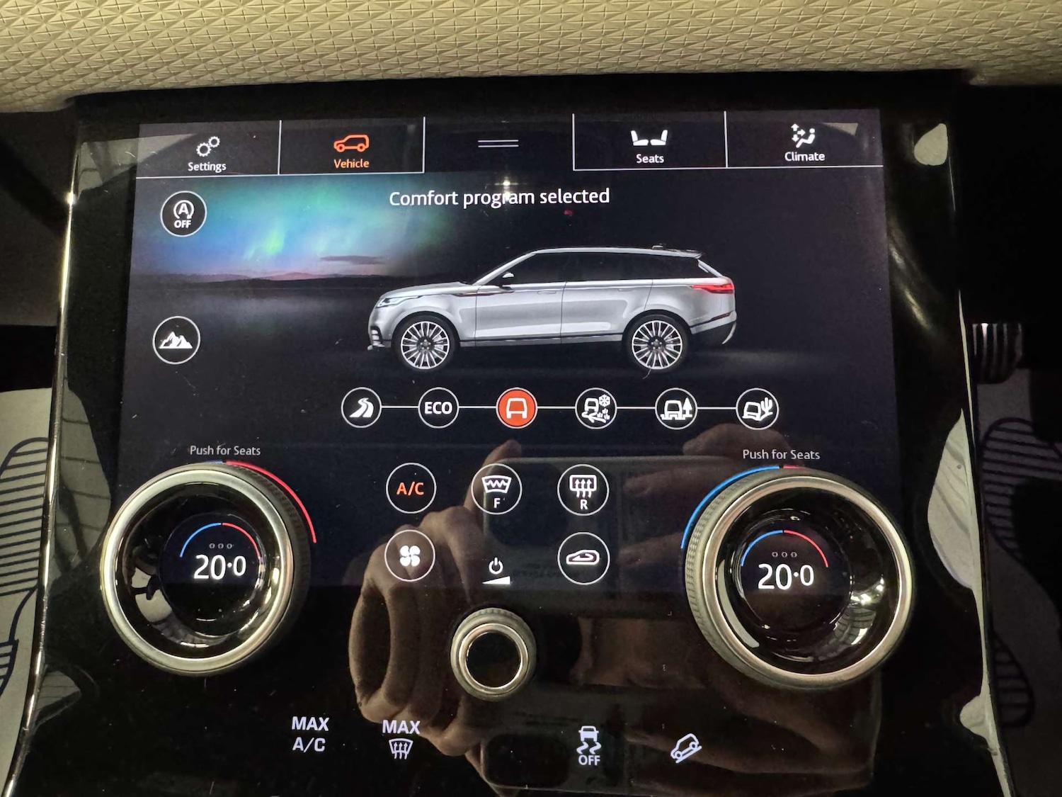 Used Land Rover Range Rover Velar 2018 for sale - 77745516: Photo 67