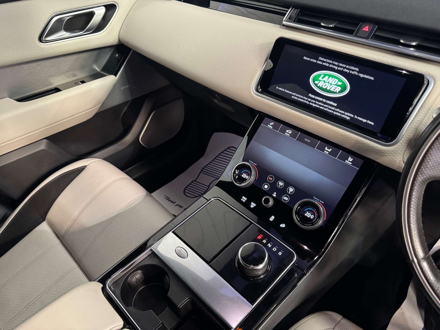 Used Land Rover Range Rover Velar 2018 for sale - 77745516: Photo 72