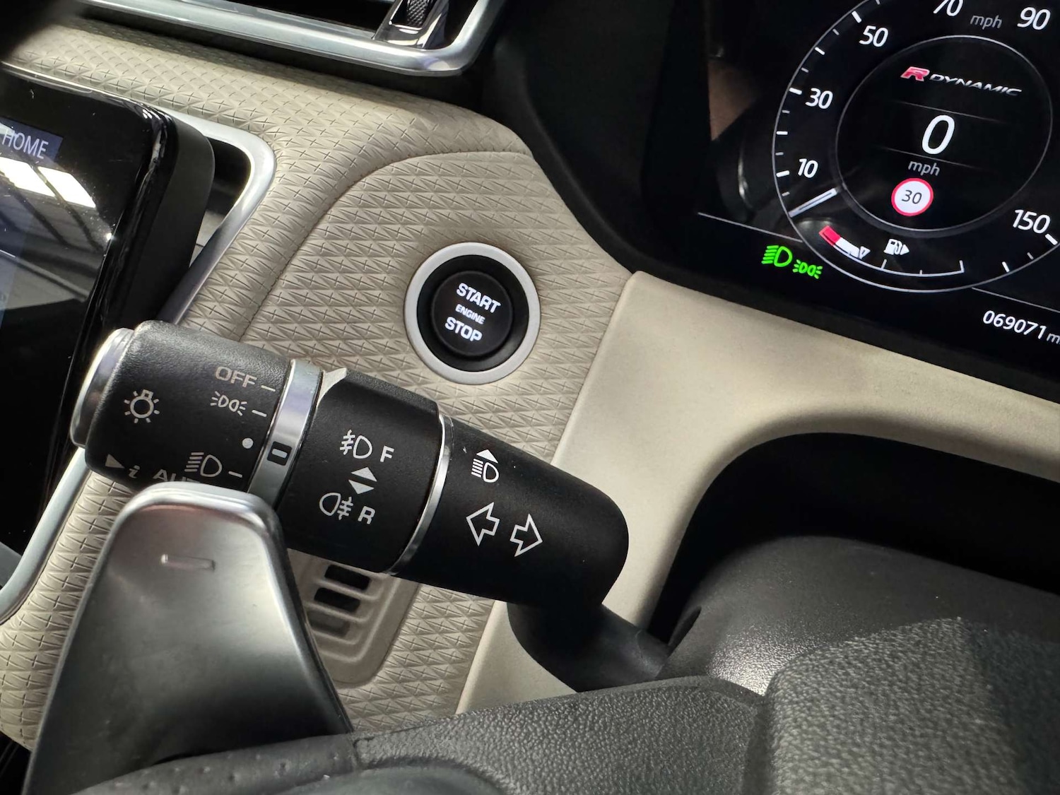 Used Land Rover Range Rover Velar 2018 for sale - 77745516: Photo 76