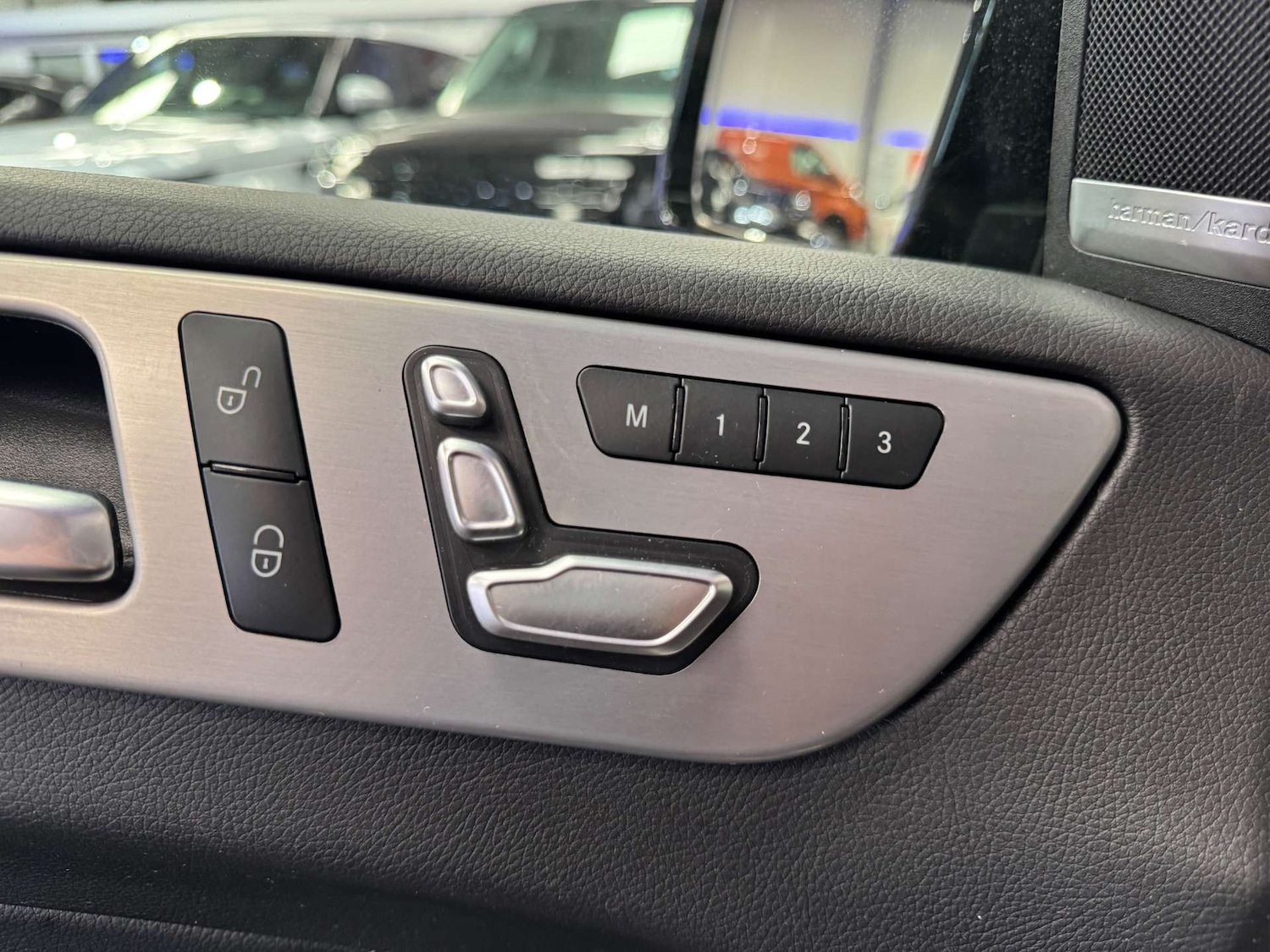 Used Mercedes-Benz GLE 2018 for sale - 77984218: Photo 36