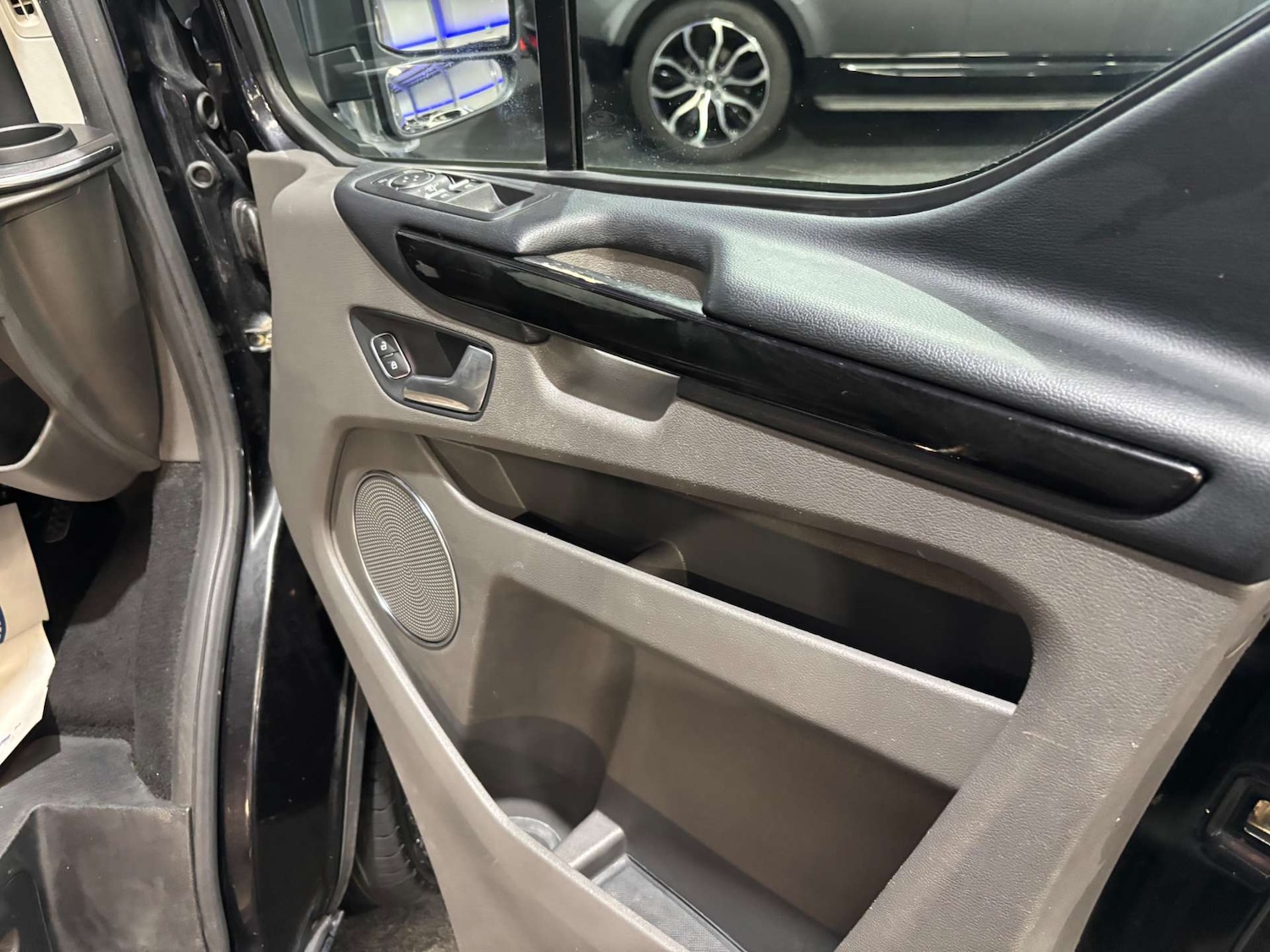 Used Ford Tourneo Custom 2020 for sale - 76611757: Photo 42