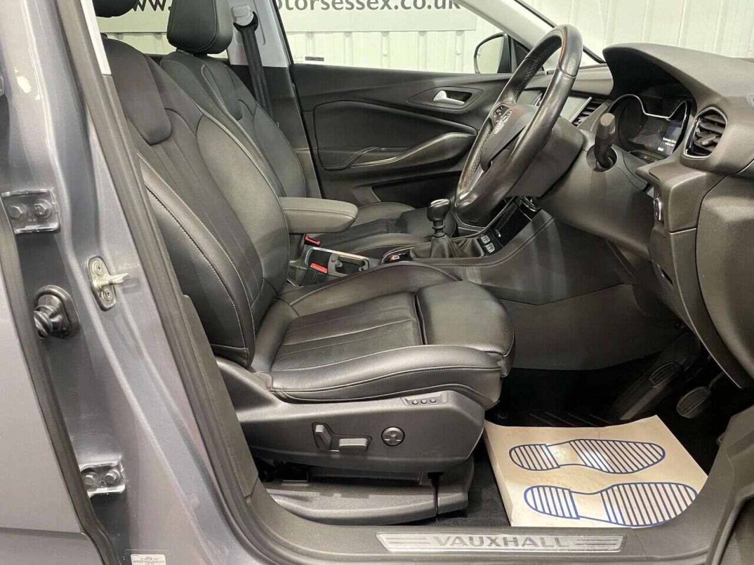 Vehicle 21