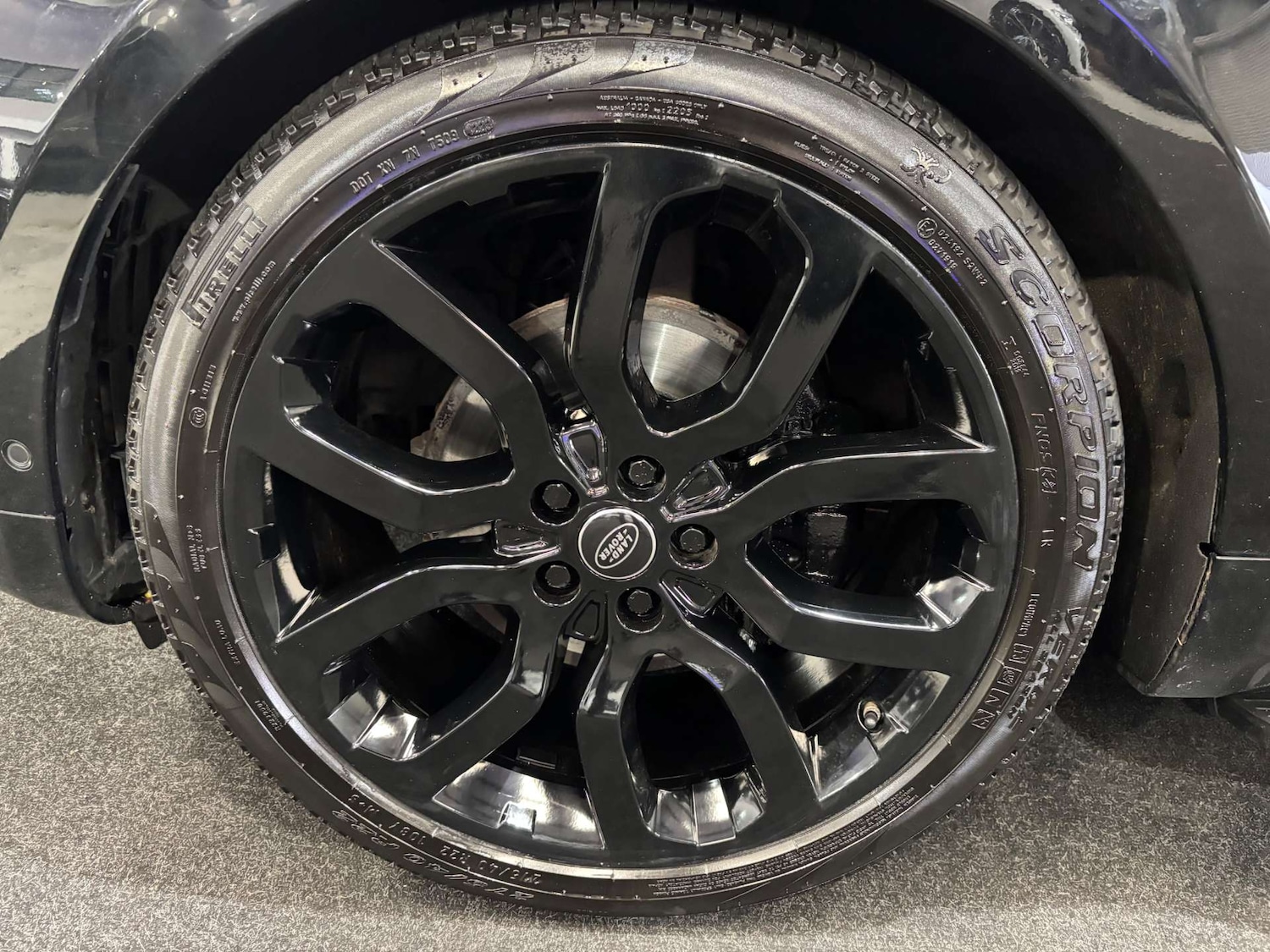 Used Land Rover Range Rover Sport 2018 for sale - 76263499: Photo 26