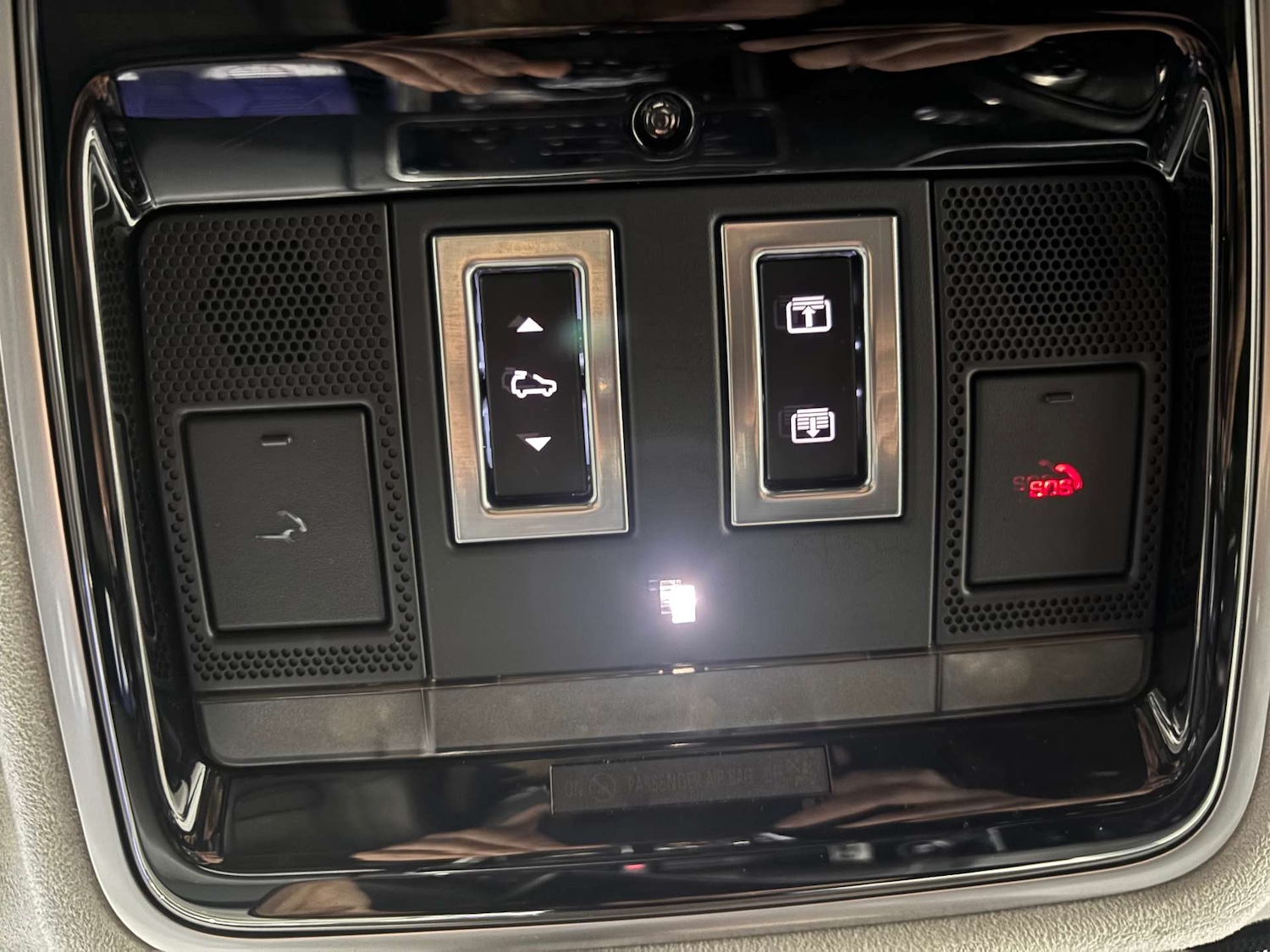 Used Land Rover Range Rover Sport 2018 for sale - 76263499: Photo 48