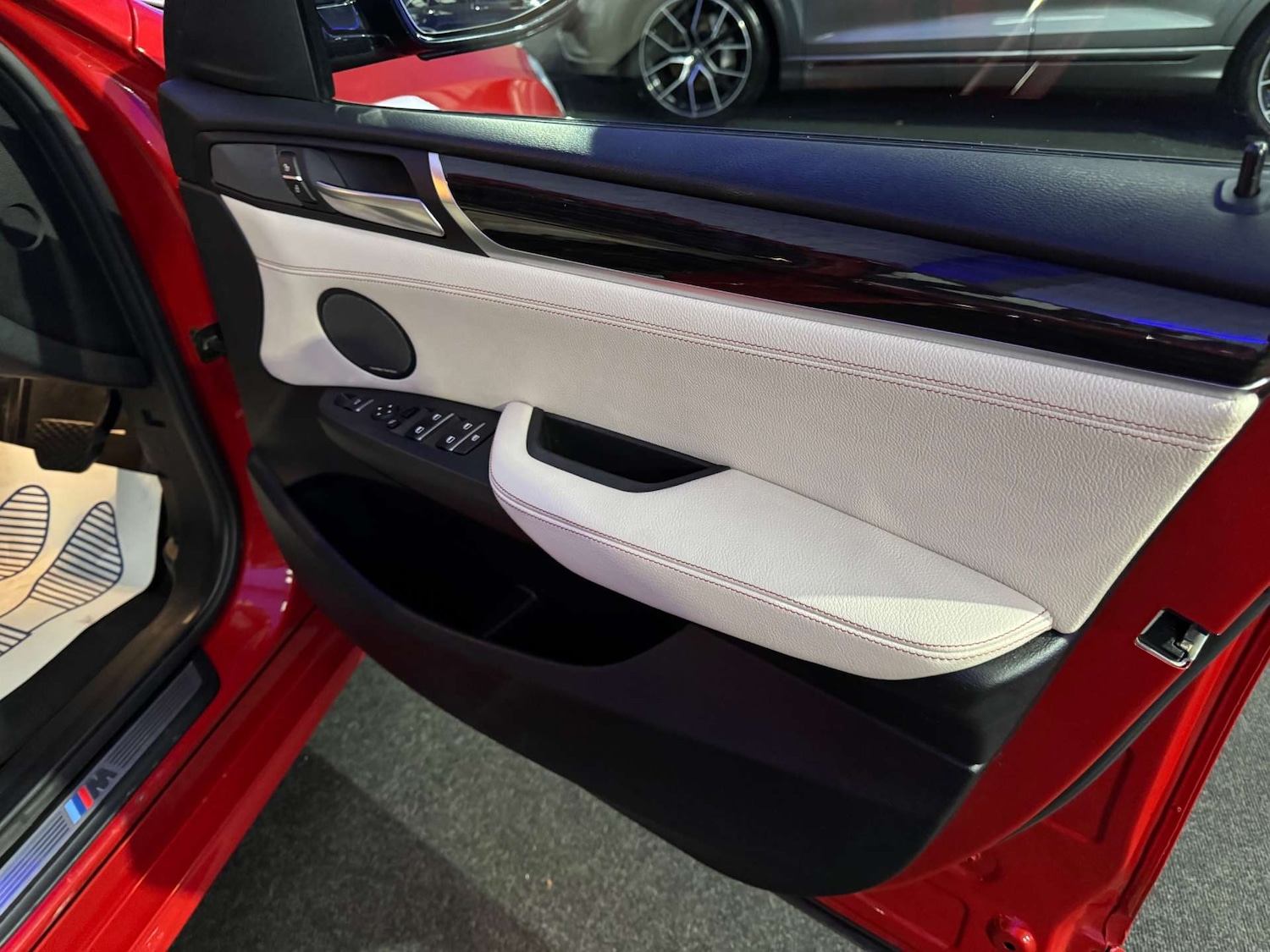 Used BMW X4 2016 for sale - 76554484: Photo 54