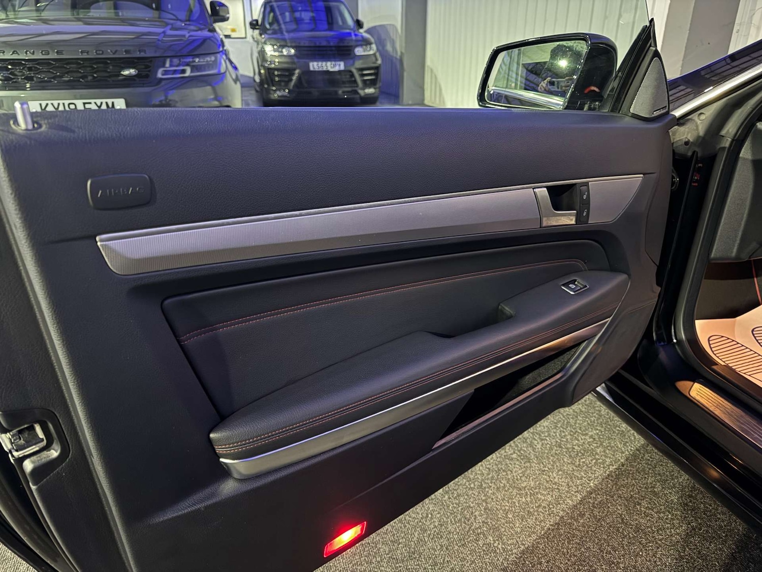 Used Mercedes-Benz E Class 2014 for sale - 77301679: Photo 35