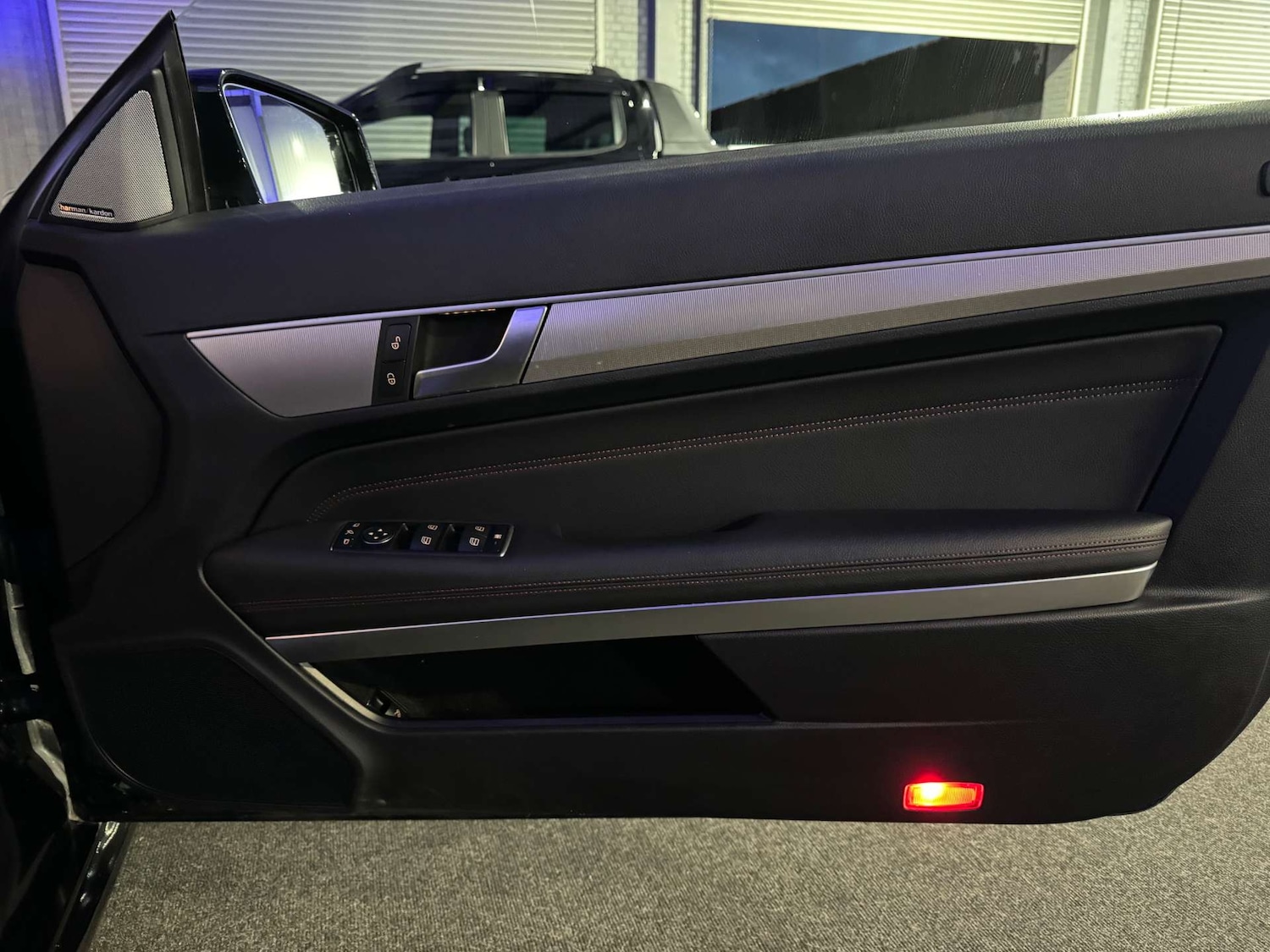 Used Mercedes-Benz E Class 2014 for sale - 77301679: Photo 41