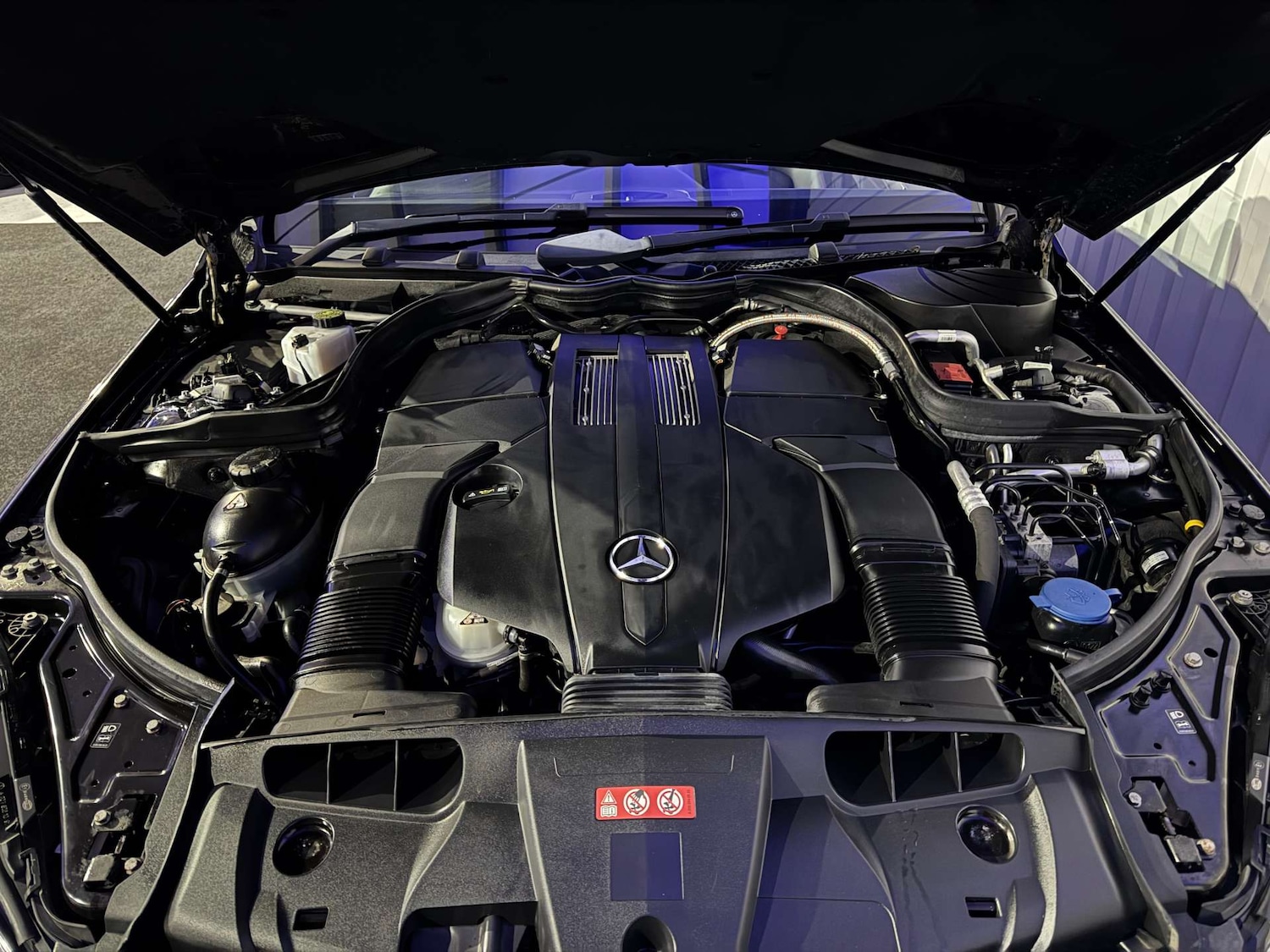 Used Mercedes-Benz E Class 2014 for sale - 77301679: Photo 64