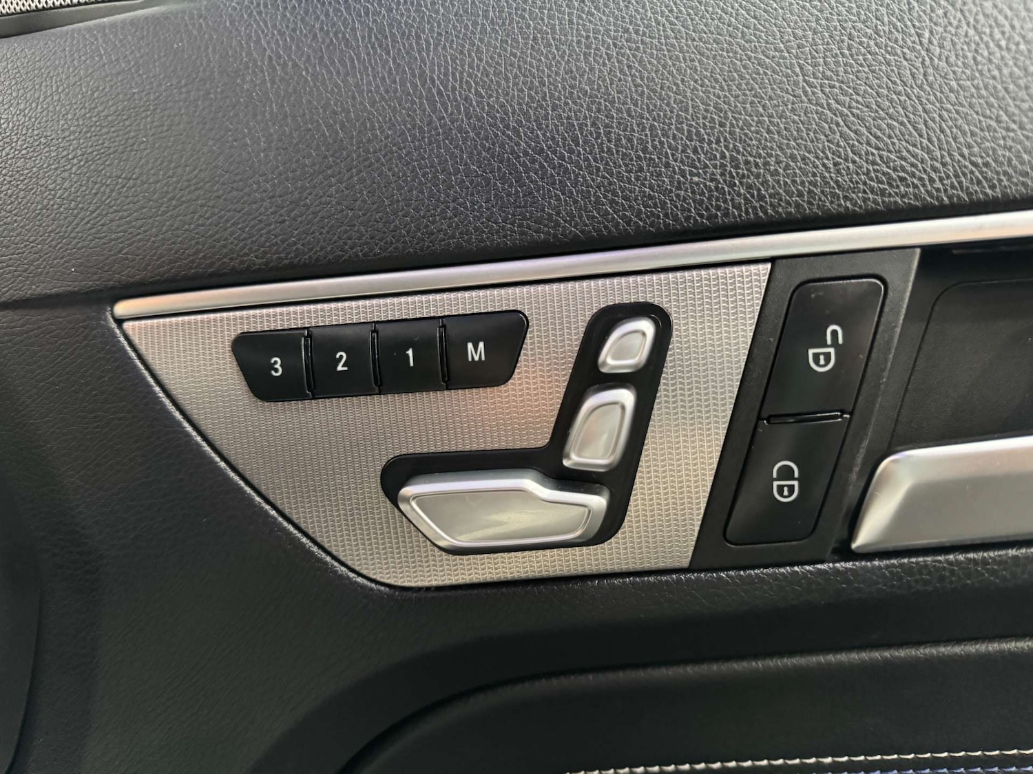 Used Mercedes-Benz E Class 2016 for sale - 77030764: Photo 42