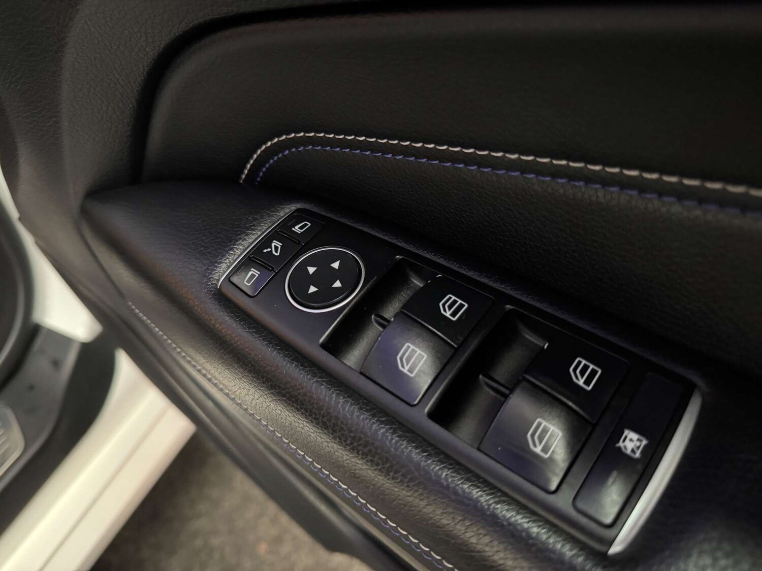 Used Mercedes-Benz E Class 2016 for sale - 77030764: Photo 43