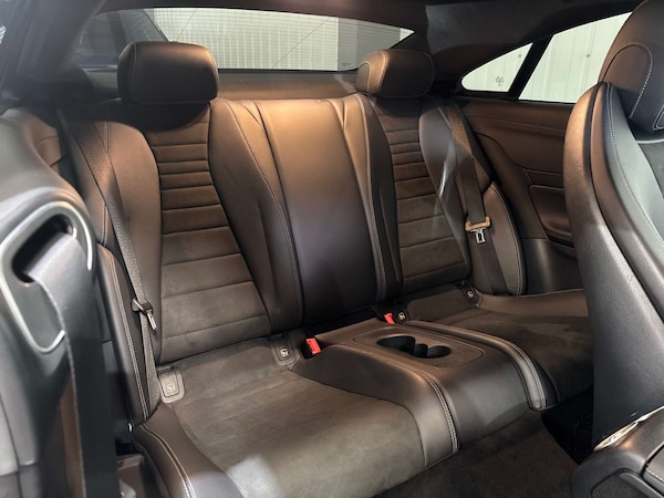 Used Mercedes-Benz E-Class 2018 for sale - 76172793: Photo 35