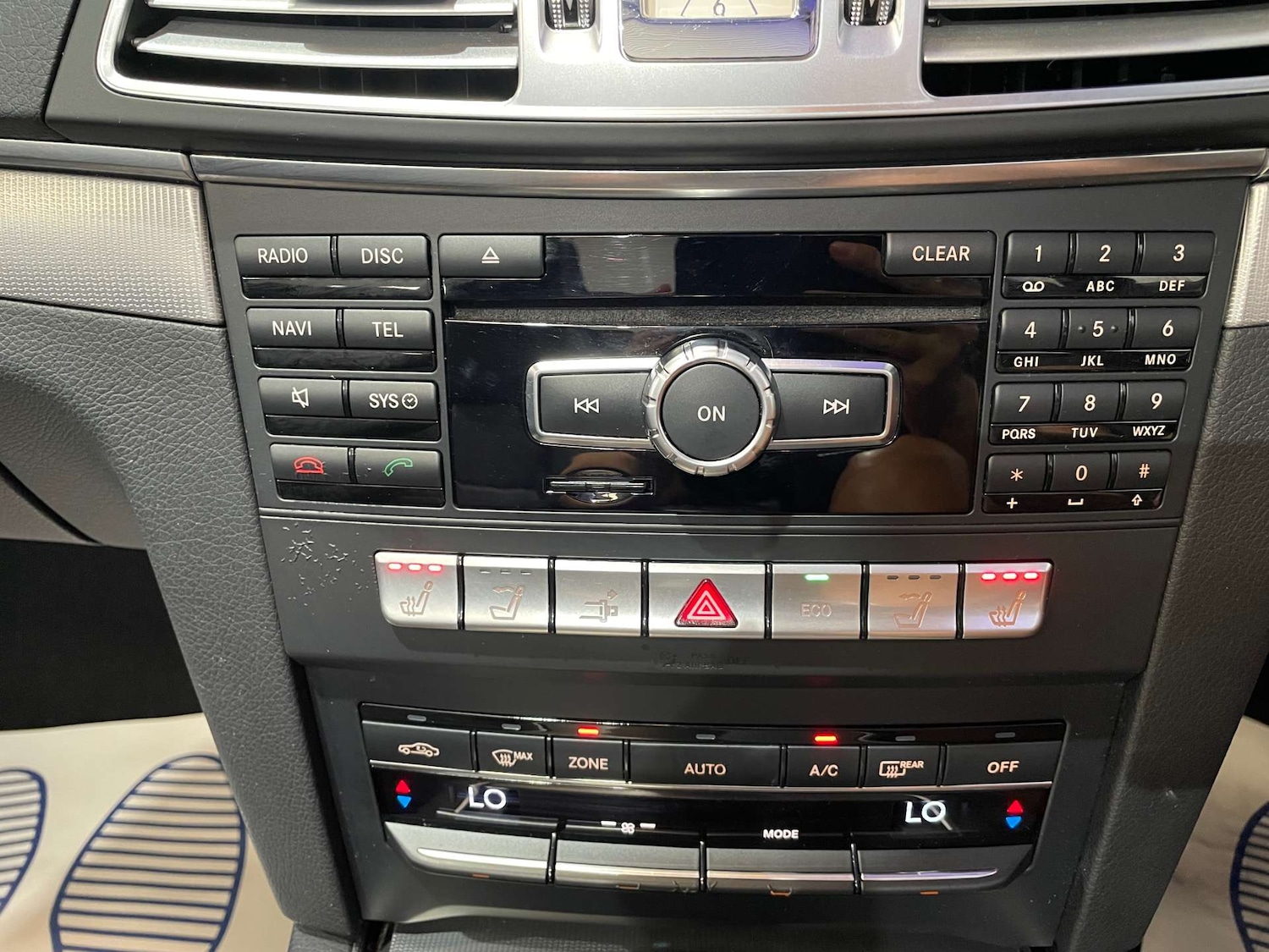 Used Mercedes-Benz E Class 2014 for sale - 76601220: Photo 33