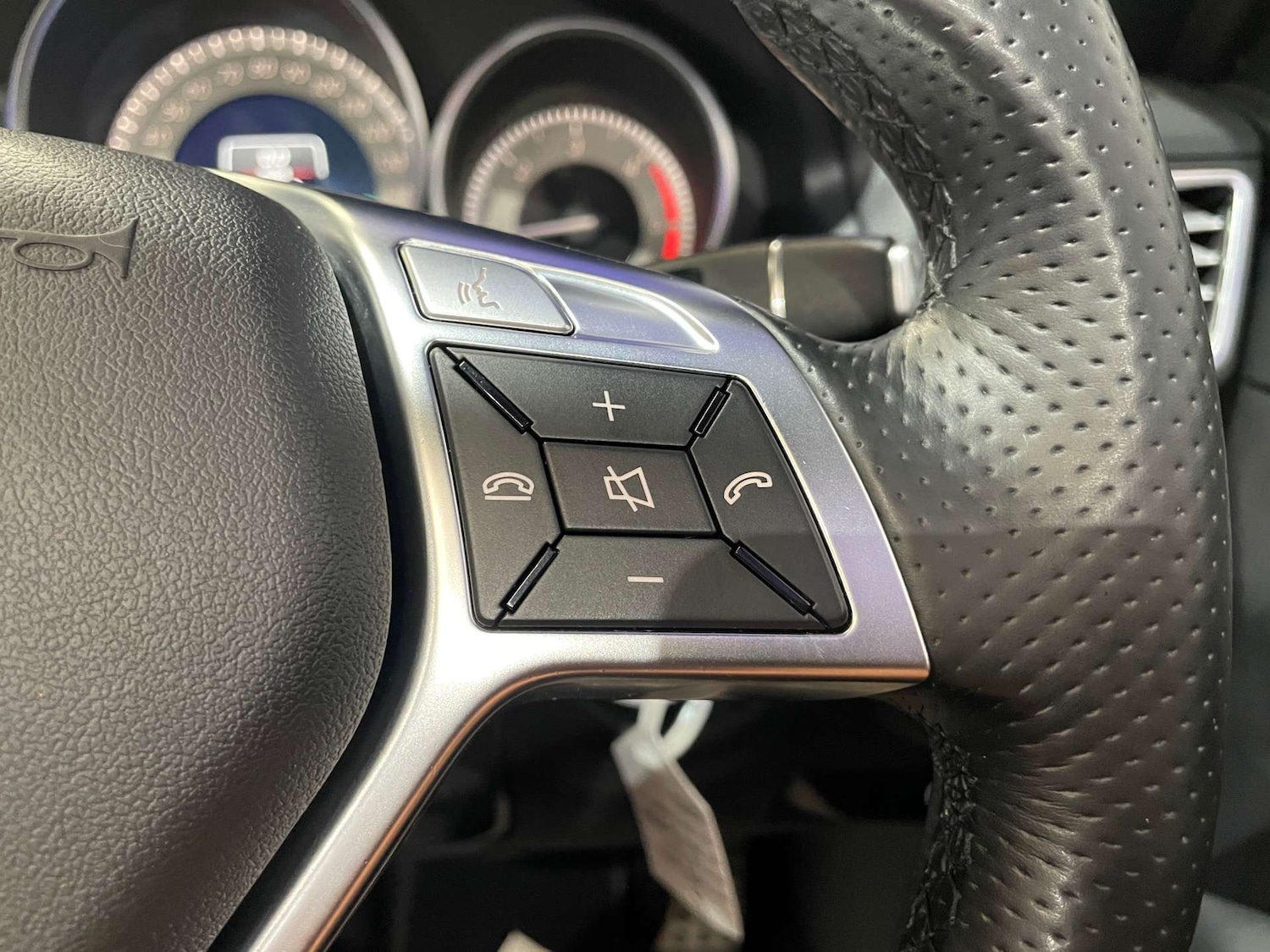 Used Mercedes-Benz E Class 2014 for sale - 76601220: Photo 37