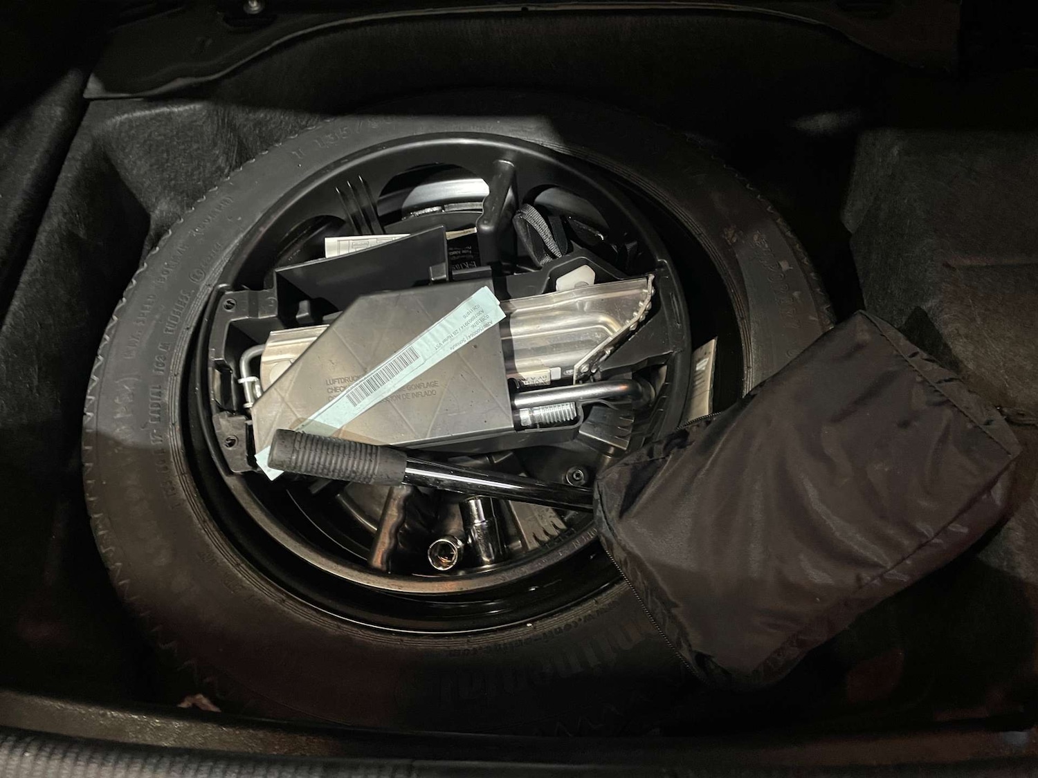 Used Mercedes-Benz E Class 2014 for sale - 76601220: Photo 47