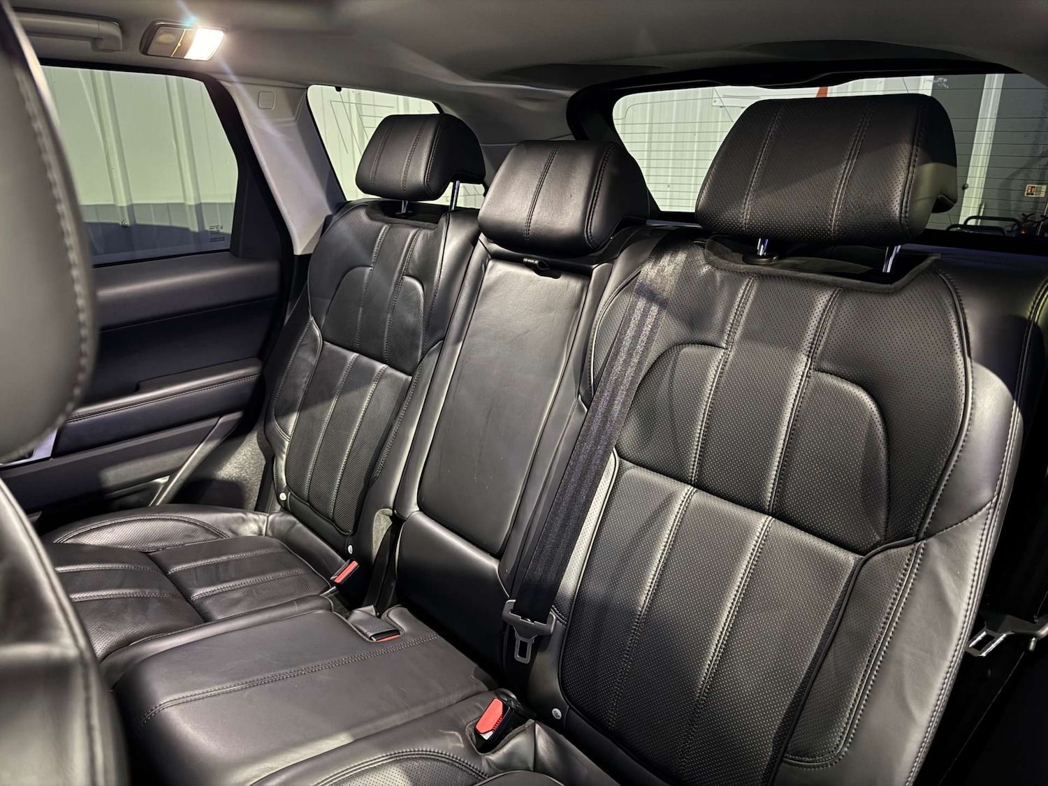 Used Land Rover Range Rover Sport 2016 for sale - 76493618: Photo 40