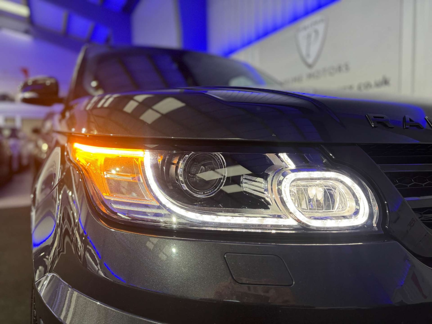 Used Land Rover Range Rover Sport 2016 for sale - 76493618: Photo 8