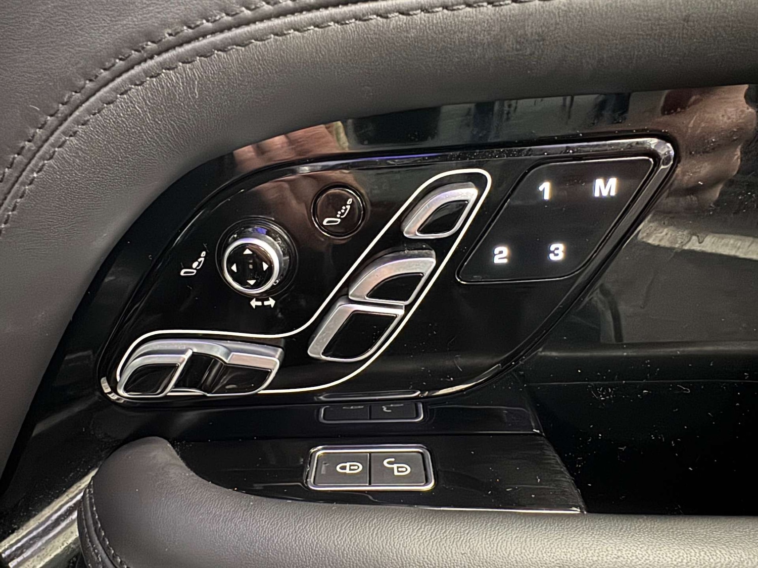 Used Land Rover Range Rover 2019 for sale - 77606776: Photo 64