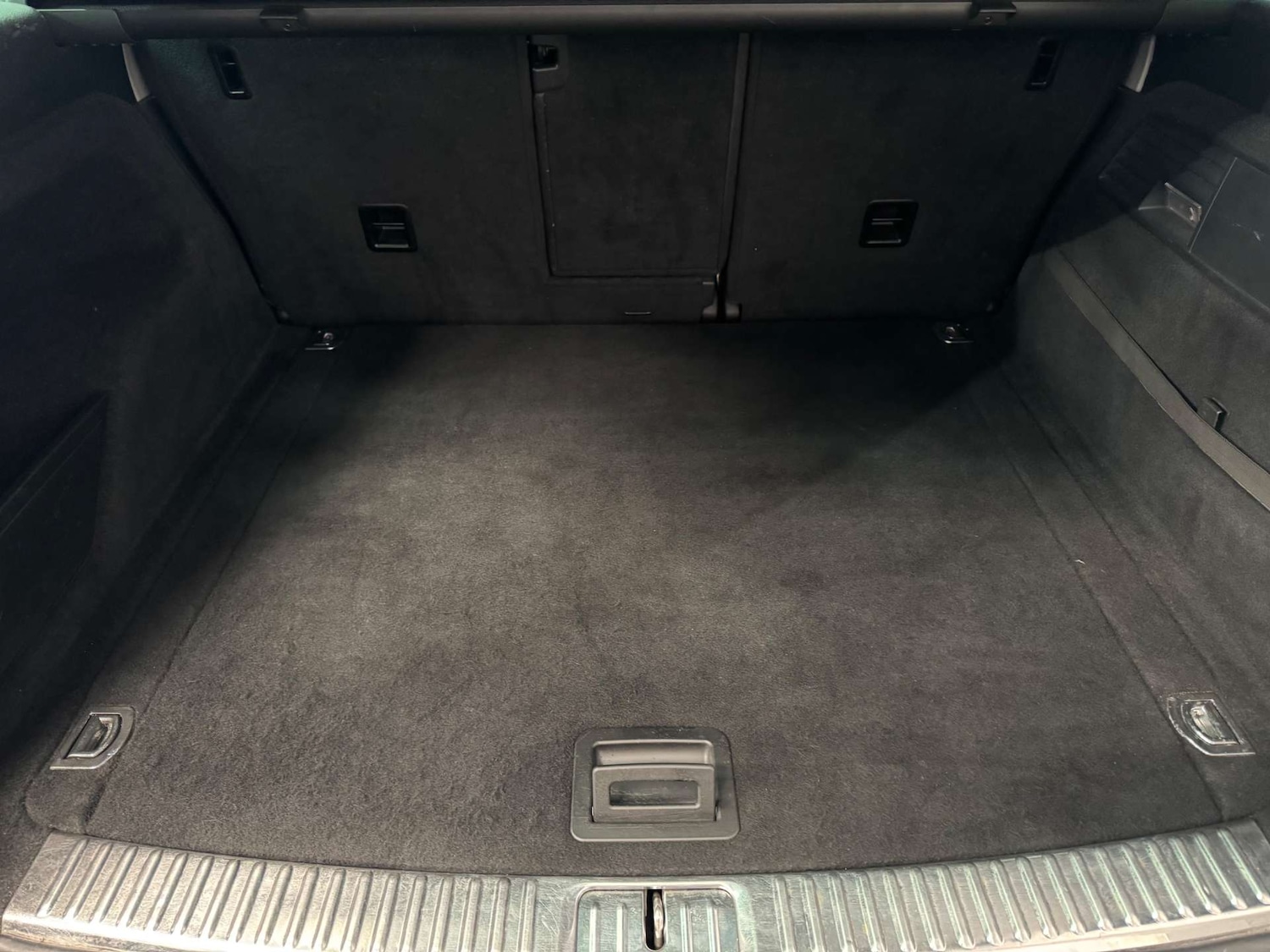 Used Volkswagen Touareg 2013 for sale - 78064648: Photo 18