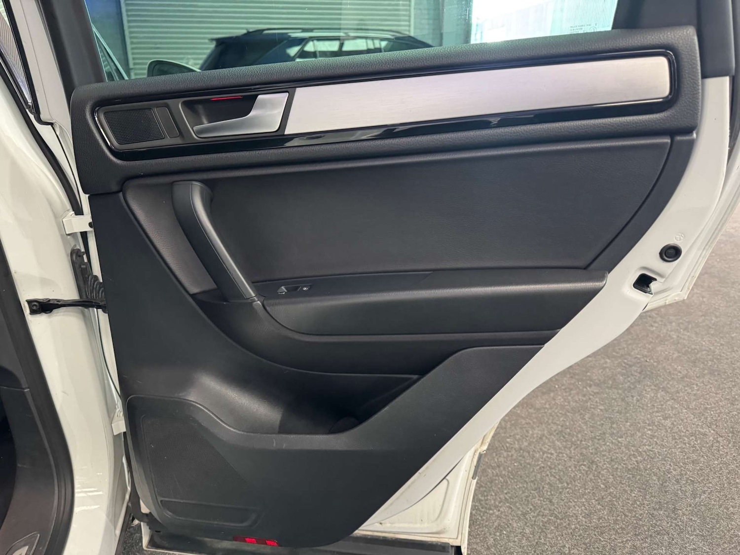 Used Volkswagen Touareg 2013 for sale - 78064648: Photo 45