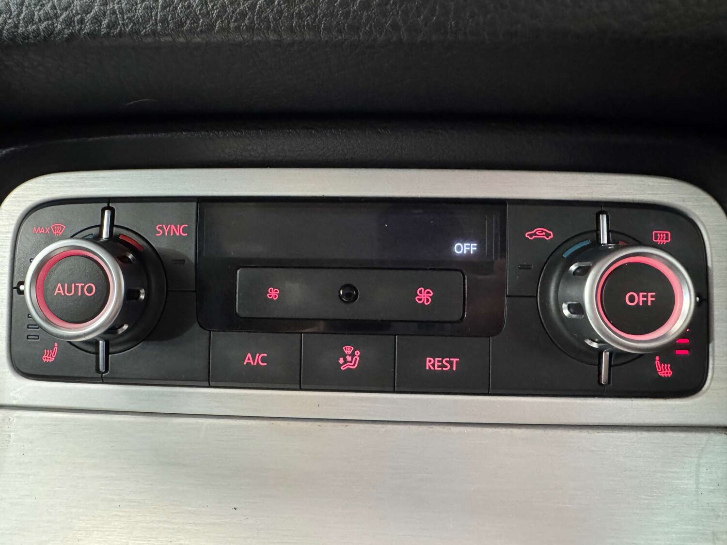 Used Volkswagen Touareg 2013 for sale - 78064648: Photo 62