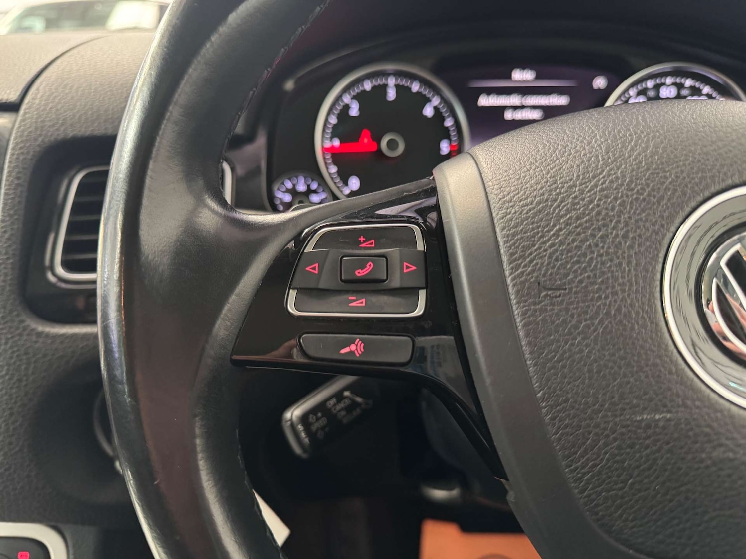 Used Volkswagen Touareg 2013 for sale - 78064648: Photo 66