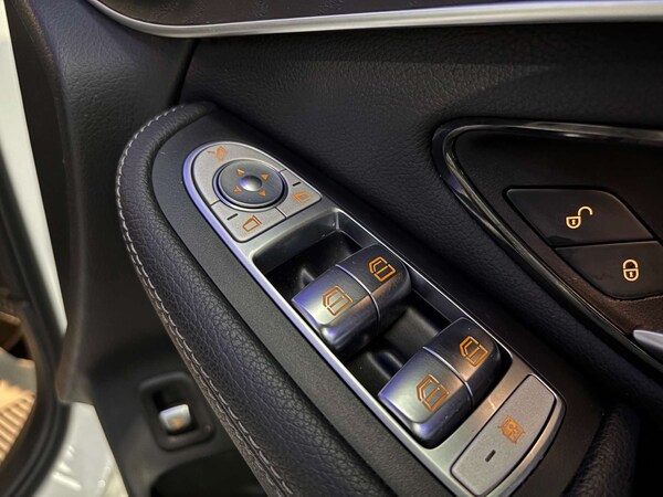 Used Mercedes-Benz GLC 2019 for sale - 76311217: Photo 47