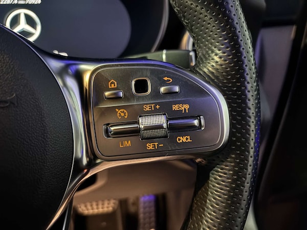 Used Mercedes-Benz GLC 2019 for sale - 76311217: Photo 62