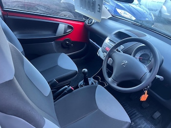 Used Peugeot 107 2012 for sale - 76026455: Photo