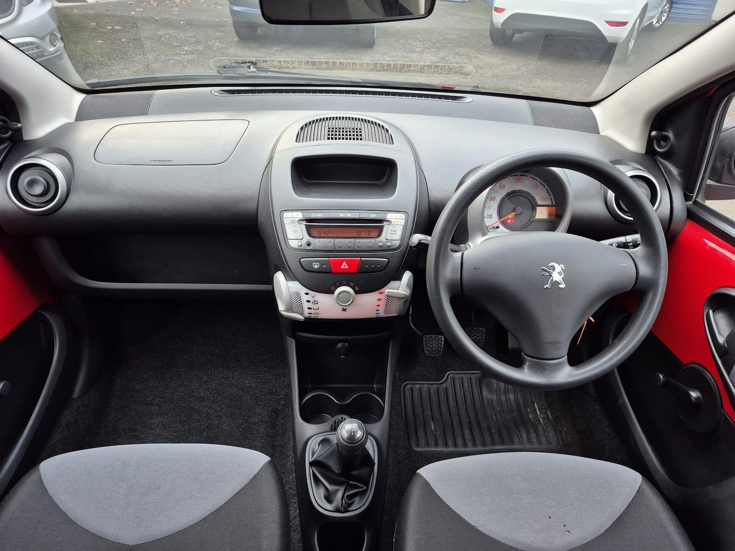 Used Peugeot 107 2012 for sale - 76026455: Photo 6