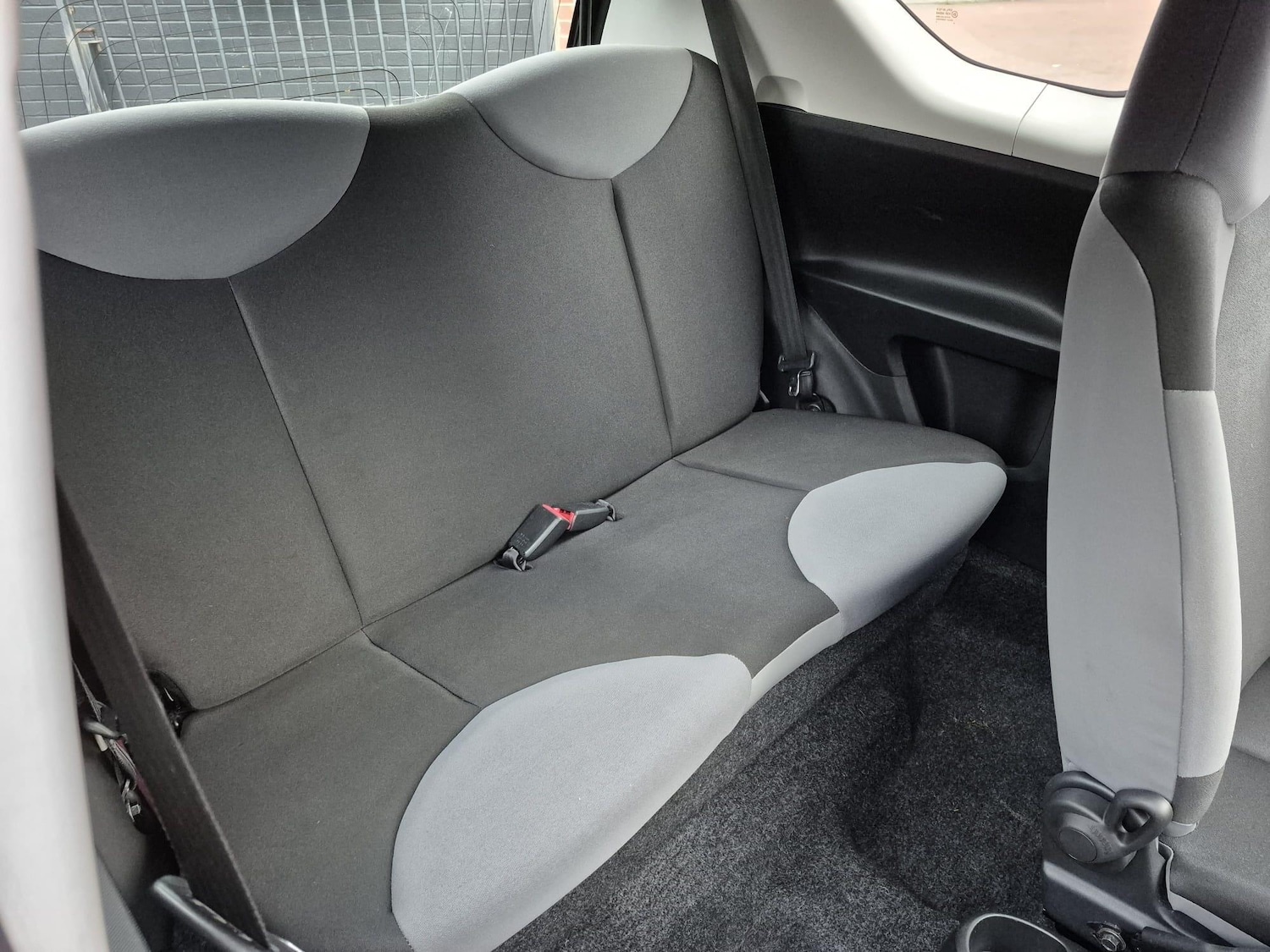 Used Peugeot 107 2012 for sale - 76026455: Photo 9