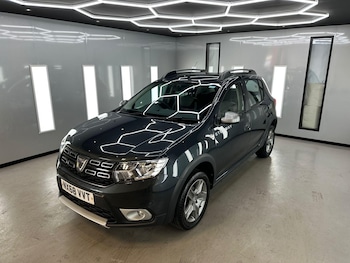 Used Dacia Sandero Stepway 2018 for sale - 76026727: Photo