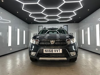 Used Dacia Sandero Stepway 2018 for sale - 76026727: Photo
