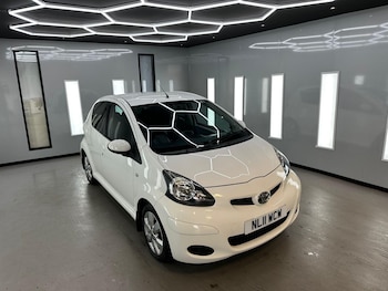 Used Toyota AYGO 2011 for sale - 76026747: Photo