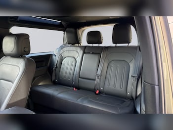 Used Land Rover Defender 2022 for sale - 77673347: Photo