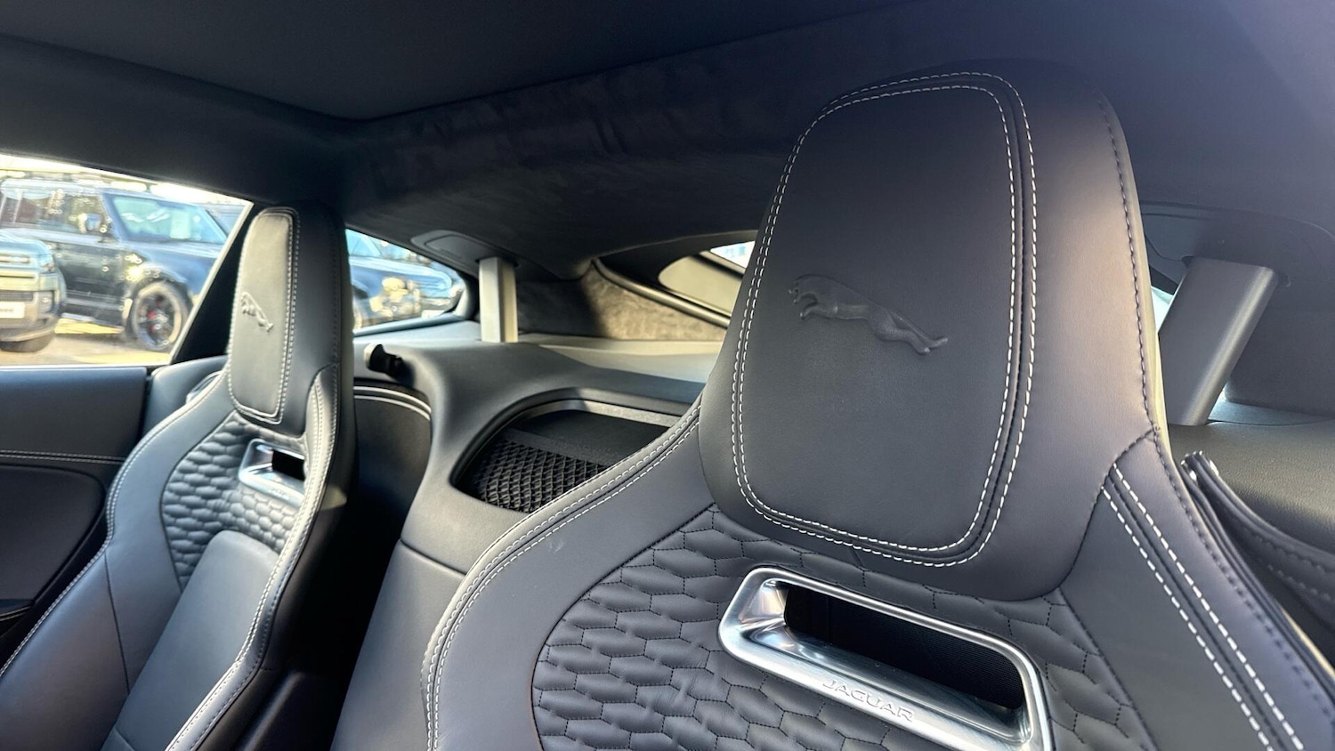 Used Jaguar F-Type 2023 for sale - 77042607: Photo 4