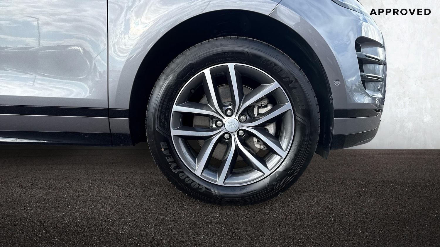 Used Land Rover Range Rover Evoque 2025 for sale - 76680123: Photo 8