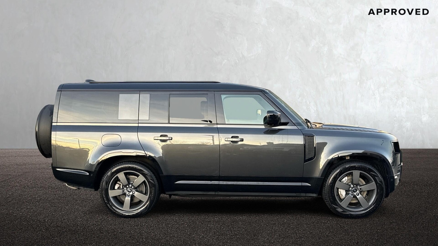 Used Land Rover Defender 2025 for sale - 77307286: Photo 5