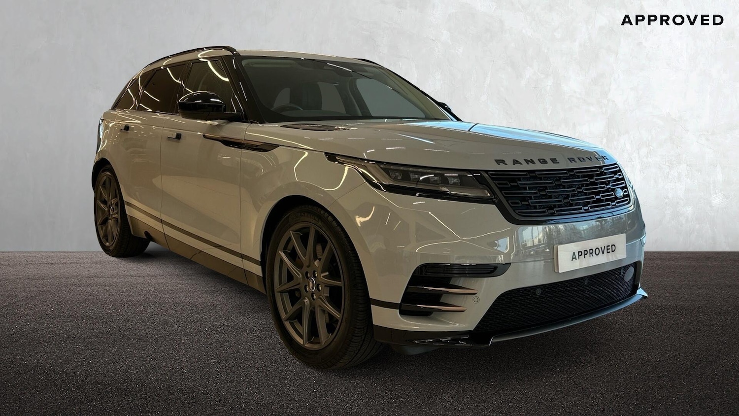 Used Land Rover Range Rover Velar 2024 for sale - 76678380: Photo 1