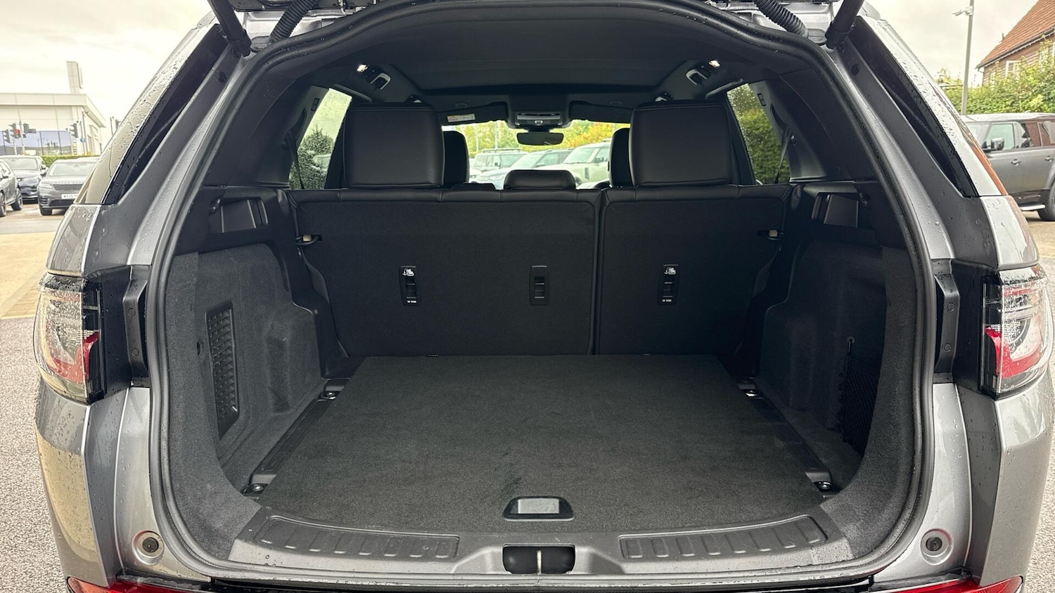 Used Land Rover Discovery Sport 2025 for sale - 76679951: Photo 10