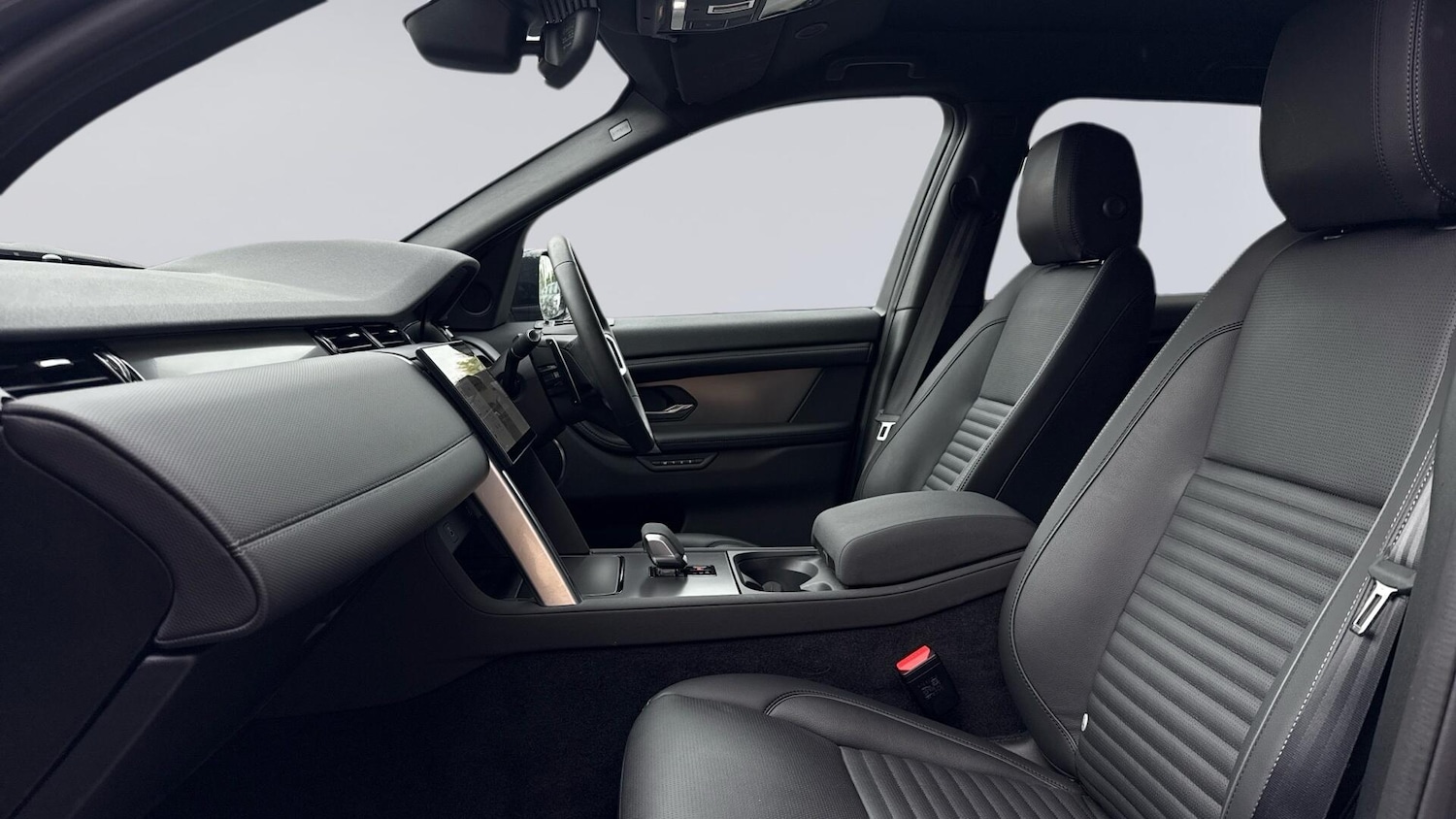 Used Land Rover Discovery Sport 2025 for sale - 76679951: Photo 3