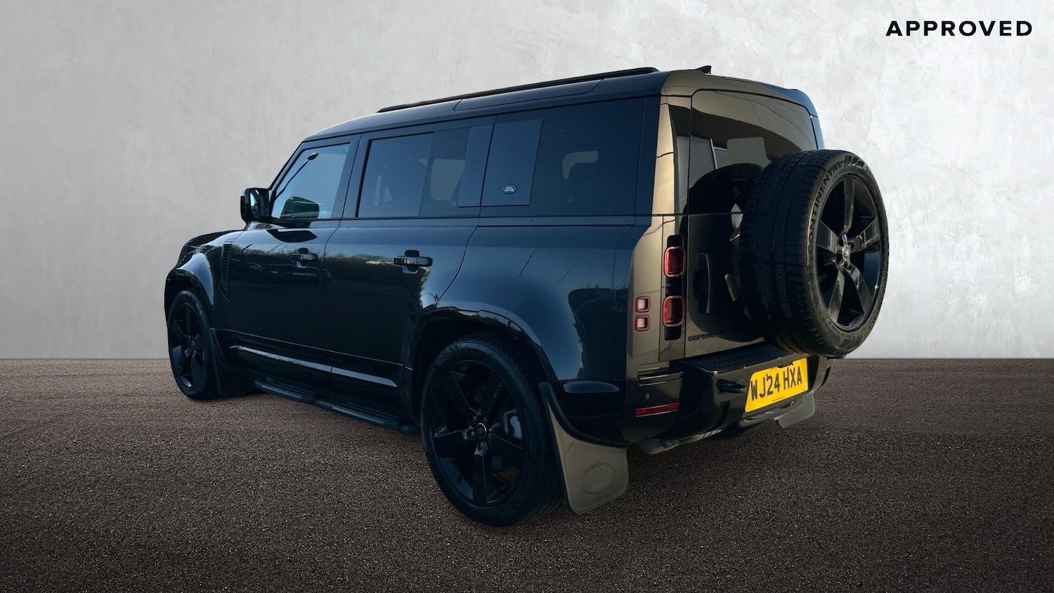 Used Land Rover Defender 2024 for sale - 76678045: Photo 2