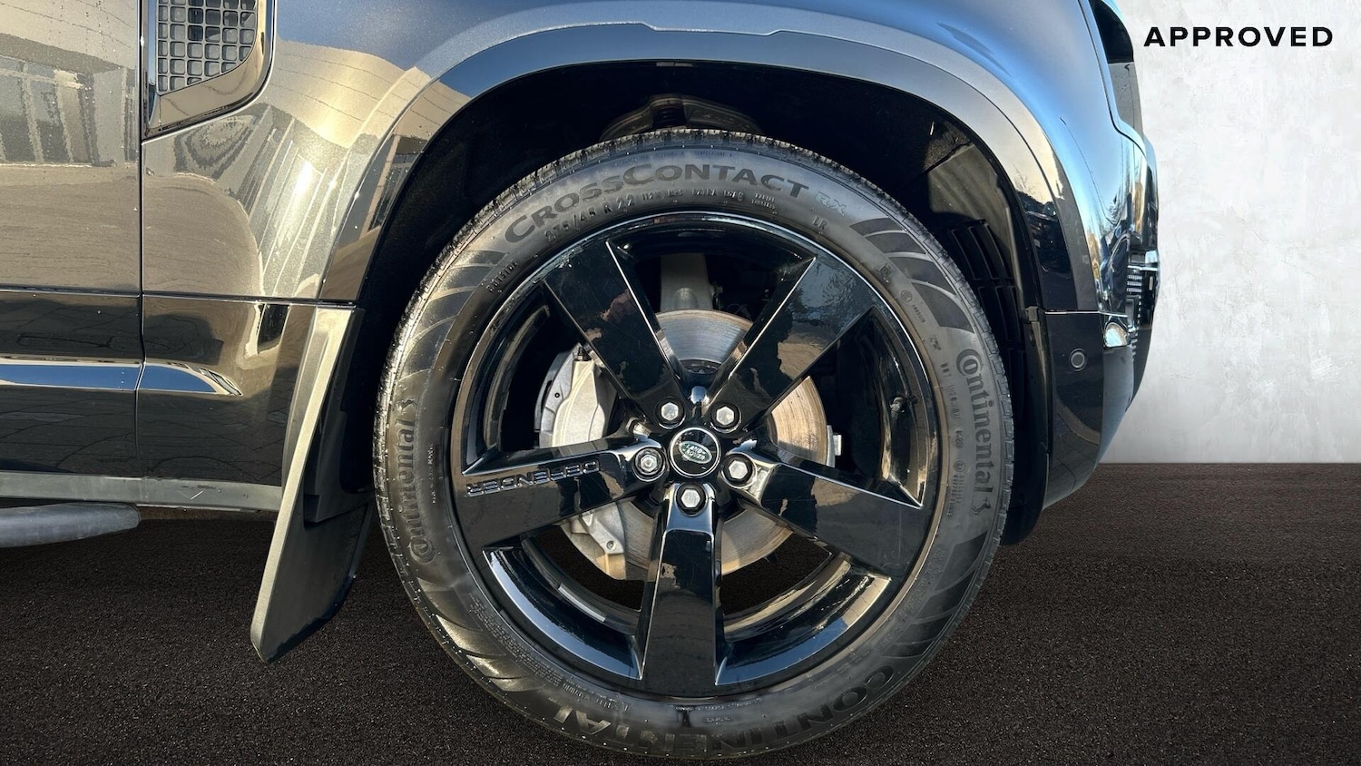 Used Land Rover Defender 2024 for sale - 76678045: Photo 8