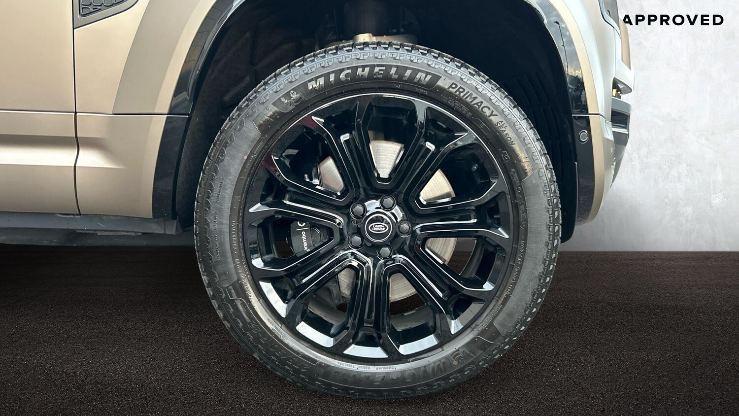 Used Land Rover Defender 2025 for sale - 77910817: Photo 8