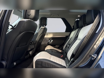 Used Land Rover Discovery 2024 for sale - 77042626: Photo