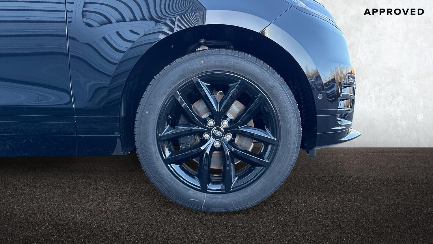 Used Land Rover Range Rover Velar 2025 for sale - 77910920: Photo 8